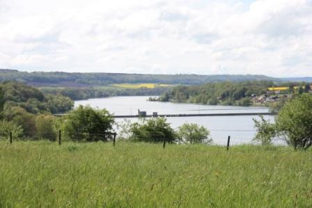 Plage, location de barques, bateaux à pédales et canoës – Bannes (52)